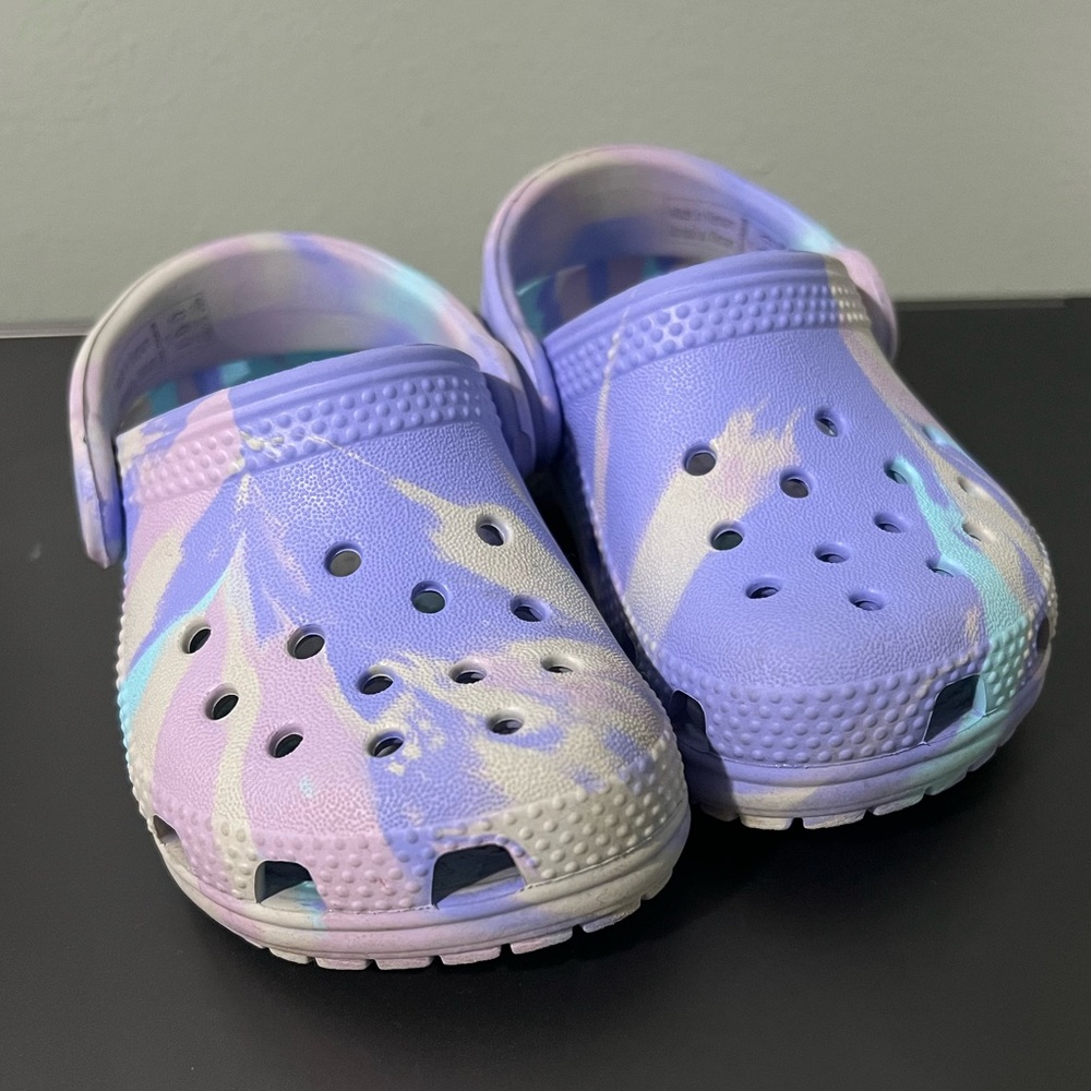 Toddler crocs